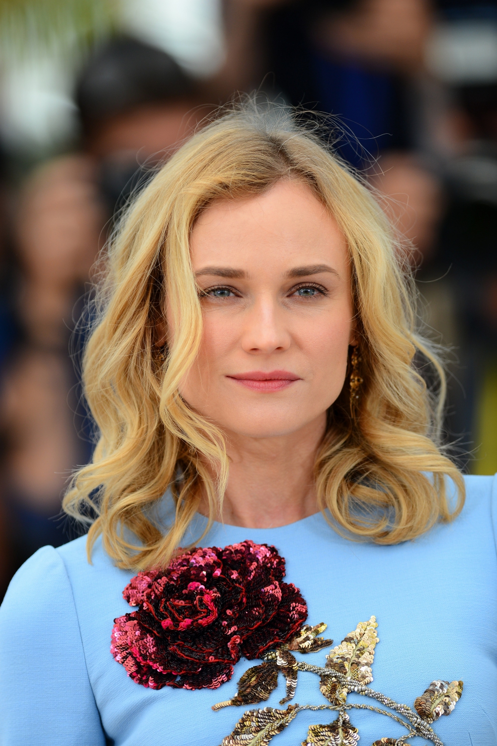 Le carré long - Diane Kruger : ses 35 coiffures qui nous Le carré long - Diane Kruger : ses 35 coiffures qui nous