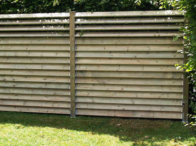 Beautiful Pare Vue Retractable #4: Pare-vue-et-brise-vent-protegent-le-jardin.jpg Beautiful Pare Vue Retractable #4: Pare-vue-et-brise-vent-protegent-le-jardin.jpg